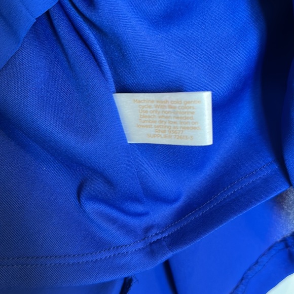 Decree Sleeveless Dress - Picture 6 of 6